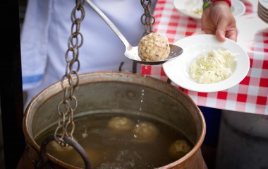 Dumpling-festival-in-St.-Johann-in-Tirol